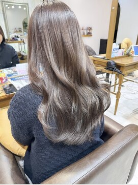 レイラバイアフロート 吉祥寺(Lila by afloat) ラベンダーベージュ/アッシュベージュ/カーキベージュ/レイヤー