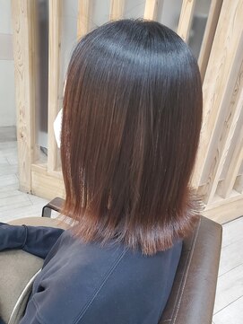 フゥカ 類家店(fuka) うねりを抑えるサラツヤストレート