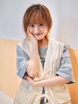 ワッカ(wacca)&nbsp;ミディアム　ウルフ　レイヤー　外ハネ