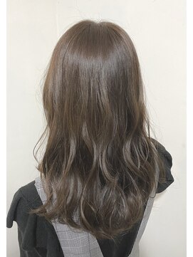 リエ(LIER) セミロング×ハイ透明感カラー