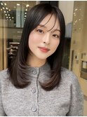 顔周りレイヤーカットくびれヘアミルクティーベージュカラー