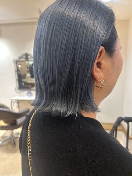 グラマラス GLAMOROUS 【宇根底知穂】 ネイビーブルーカラー