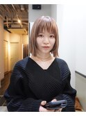 ミルクティーベージュ 切りっぱなしボブ