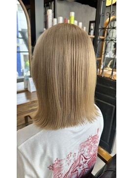 レヴィ 神楽坂(Levi) milktea beige ※ブリーチ2回