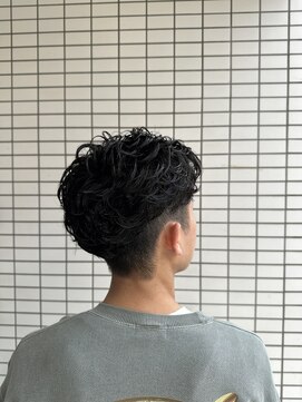 MEN’S HAIR/サーフカール/刈り上げセンターパート/船橋