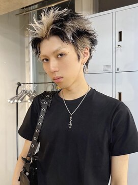 ネハス(nehus.) MEN’S HAIR/サーフカール/刈り上げセンターパート/ブリーチ