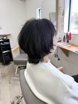 ルプラ アンテ(le-pla Ante) 小顔見せ◎動きのあるウルフレイヤー