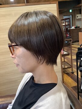 ヘアーメイク トレコローリ(hair make trecolori) 【trecolori 津田沼】耳掛けしやすいマッシュショートグレージュ