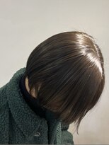 エイチ 梅田(H)&nbsp;くるみちゃんヘアベリーショートマッシュウルフミディアムボブ