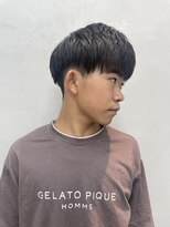 ネオン(NEON) 刈り上げマッシュ