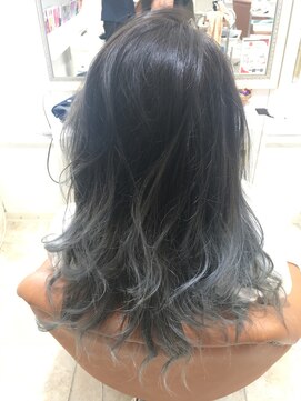 エディット アンド 緑地(Edit&) グレーグラデーション