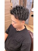 20代30代40代メンズ刈り上げフェードスタイルかき上げ短髪