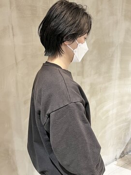 イル(ill) ウルフ ソフト ナチュラル ストリート 韓国