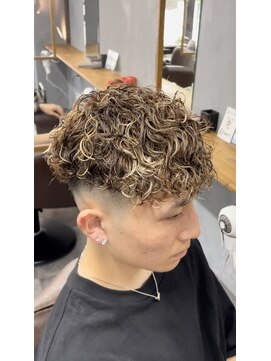 ワールドシップモトマチ(WORLD SHIP MOTOMACHI) 外国人風 スペインカール