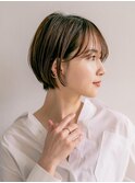 耳にかけてオトナの雰囲気ショート