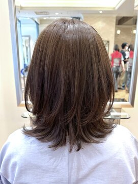 ビュートリアム265(BEAUTRIUM 265) ◆ミディアムレイヤー/レイヤーカット/銀座/くびれレイヤー