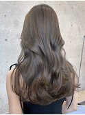 エアリーカールオリーブベージュ大人ヘアモテ髪美髪オフィスヘア