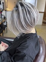 ブレイズヘアー(BLAZEhair)&nbsp;【脱白髪染めデザイン】ホワイトバレイヤージュ×ブリーチ３回