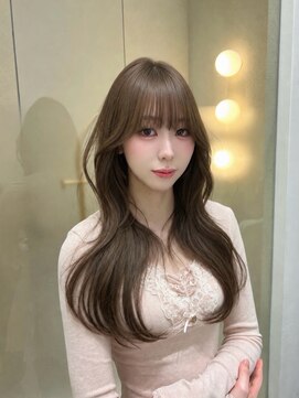 スリー(THREE) 色気のある上品さと可愛さをmixした韓国ヘア
