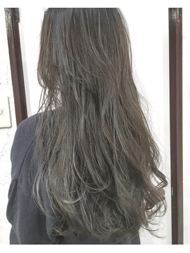 ヘアーアンドアトリエ マール(Hair&Atelier Marl) 【Marlお客様スタイル】ブルージュカラーの抜け感ロング♪