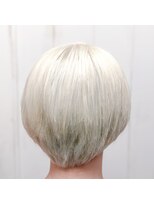 ヘアスペース リズム グリーン(Hair space Rizm green)&nbsp;ホワイトブリーチ