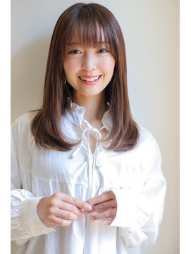 イオエ 岡本(ioe) 黒髪/グレーベージュ/レイヤーロング/前髪パーマ/艶髪/髪質改善