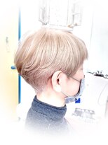 ヘアーブリーズ(HAIR BREEZE) ショートボブ/ベージュカラー/マッシュショート/女子刈り上げ