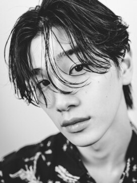 オーシャントーキョー 仙台(OCEAN TOKYO) 韓流色気センターパートパーマナチュラル黒髪