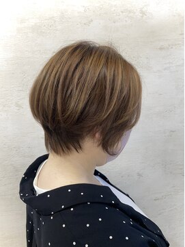 アンジェリカ(Angelica Total Beauty Lifestyle Design) ふんわり小頭ショート