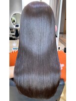 ジーナ 福岡天神(Zina)&nbsp;Smoky Grayge × Premium髪質改善トリートメント【中村一樹】