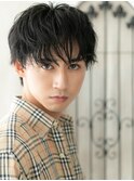 不揃いな毛束が生み出す万能シャギーマッシュヘアD南越谷