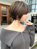 アンド ストーリーズ(&STORIES)&nbsp;ショートボブ髪型20代30代前髪あり前髪なし面長丸顔【荒牧】