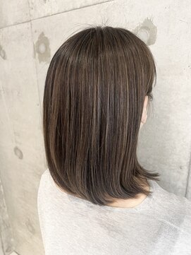 プラスシー(+C) 透明感が出る地毛にハイライト！福岡地毛にハイライト