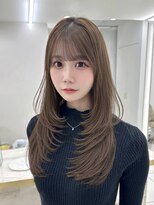 マウル 栄(MAEUL)&nbsp;似合わせレイヤーカット×透明感ベージュ