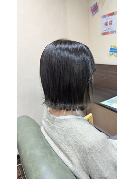 レアナ バイ ニーナ(Leana by NINA) 外ハネボブヘア