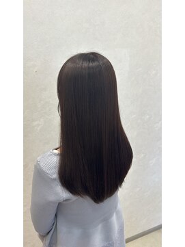 ベリーヘアデザイン ふんわりシフォンブラウンカラー