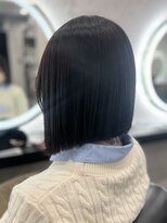 フィー 仙台店(fee)&nbsp;顔周りレイヤー/前下がりボブ