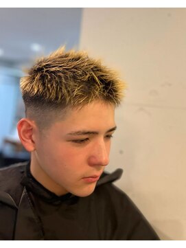 ルイラパレ(Louis La Pale) ブリーチ・オン・カラー