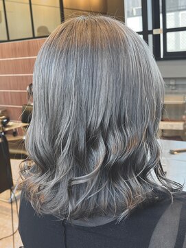 エリマバイフィフス 調布(elima by fifth) ダメージを感じさせないハイトーンカラー