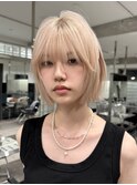 原宿ハッシュカットミディアムレイヤーカットホワイトブロンド
