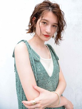 カンナ(Canna) エアリーミディ/ショートパーマ/黒髪/ホワイトアッシュ/TOKIO