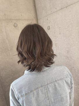 リビンバイアフロート(Livin by afloat) ネオウルフ　シルバーベージュ　おおたかの森