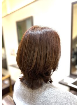 ヘアー グリーン(hair green) 外ハネミディ／40代50代60代