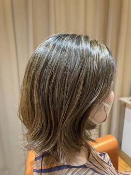 フリーサロントイロサマー(free salon toiro summer) 地毛残しハイライトデザインカラー