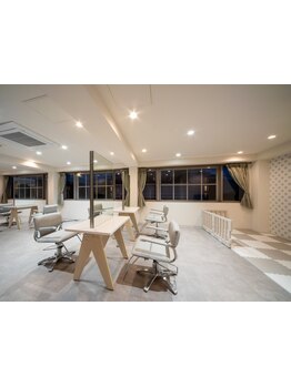 [豊中]お子様連れのパパママに嬉しいキッズスペースあり★お気軽にどうぞ＊(電話予約にて利用可)