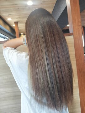 ヘアーメイク トレコローリ(hair make trecolori) 【trecoroli　津田沼】　暗くならないハイライト