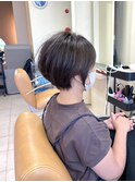 丸みショート×グレージュカラー
