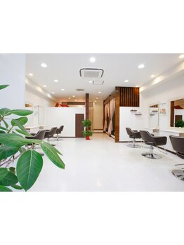 何度でも通いたくなるサロン。いつでもお得に通えるクーポンをご用意！定期的なメンテナンスにもオススメ◎