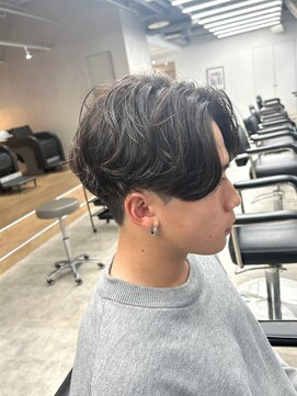 ラヴィズムバイフィフス(LUVISM by fifth) ニュアンスデザインフェザーパーマシャドウカルマパーマ/新潟