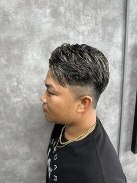 スピン 本八幡(SPIN) スペインカール/スパイキーショート/ブルーブラック/本八幡